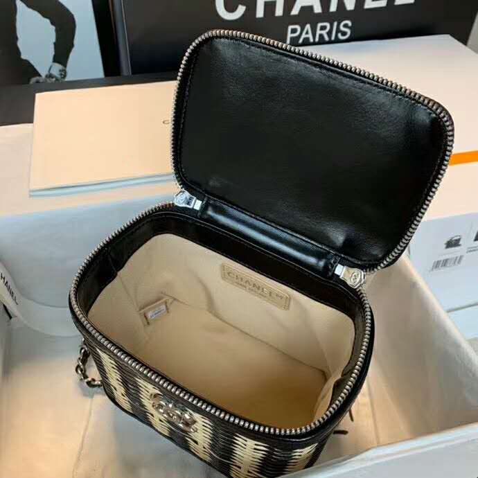 2020 Chanel Vanity Case