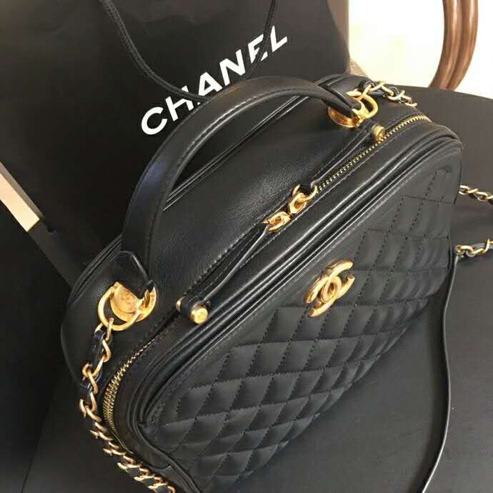 2020 Chanel Vanity bag