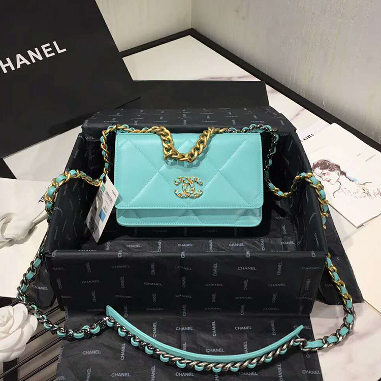 2020 Chanel WOC A33814 Mini Flap Bag