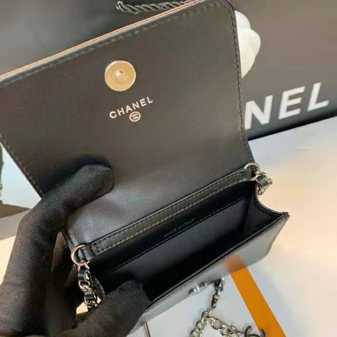 2020 Chanel belt bag