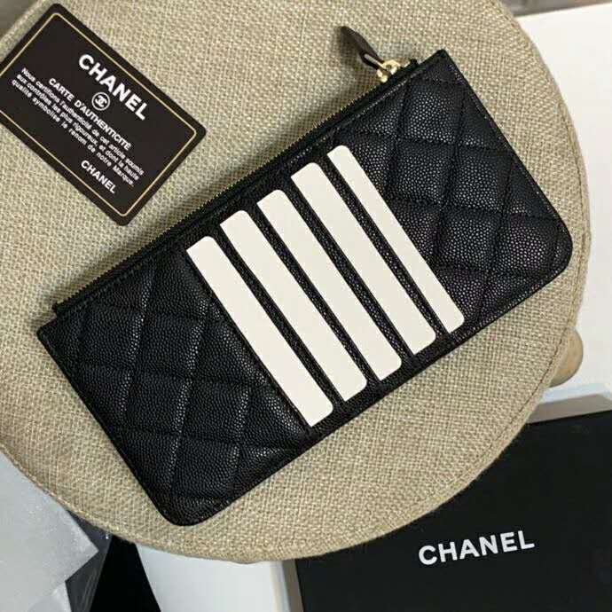 2020 Chanel boy chanel phone and card holder