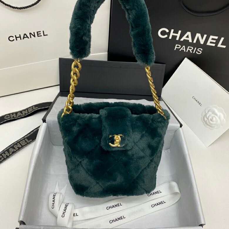 2020 Chanel bucket bag