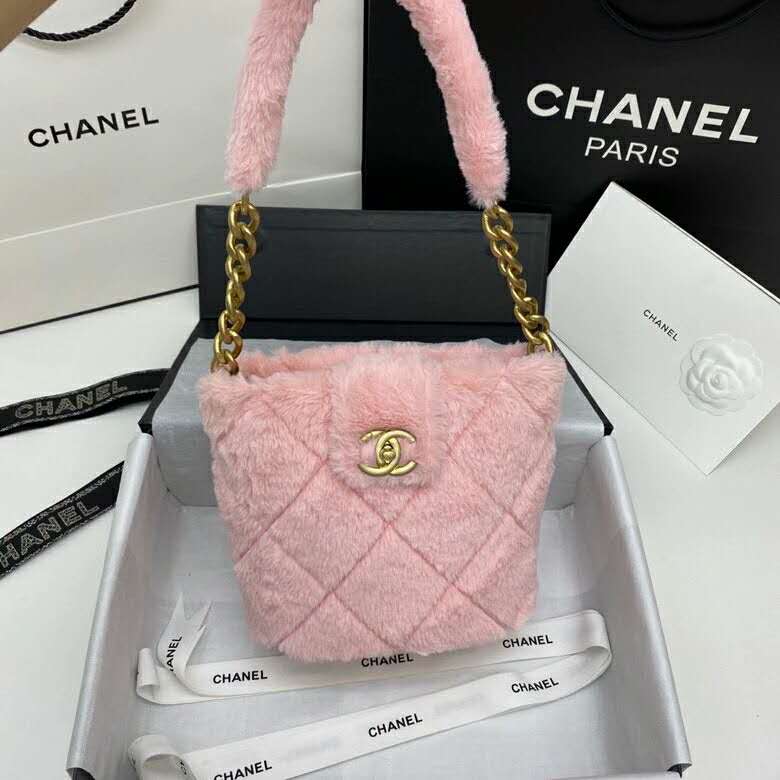 2020 Chanel bucket bag