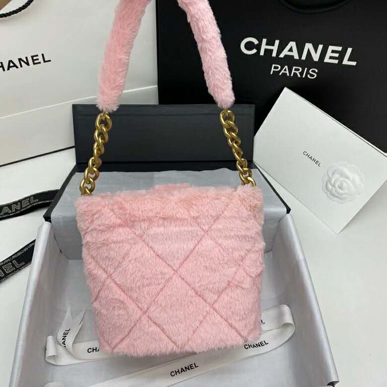 2020 Chanel bucket bag