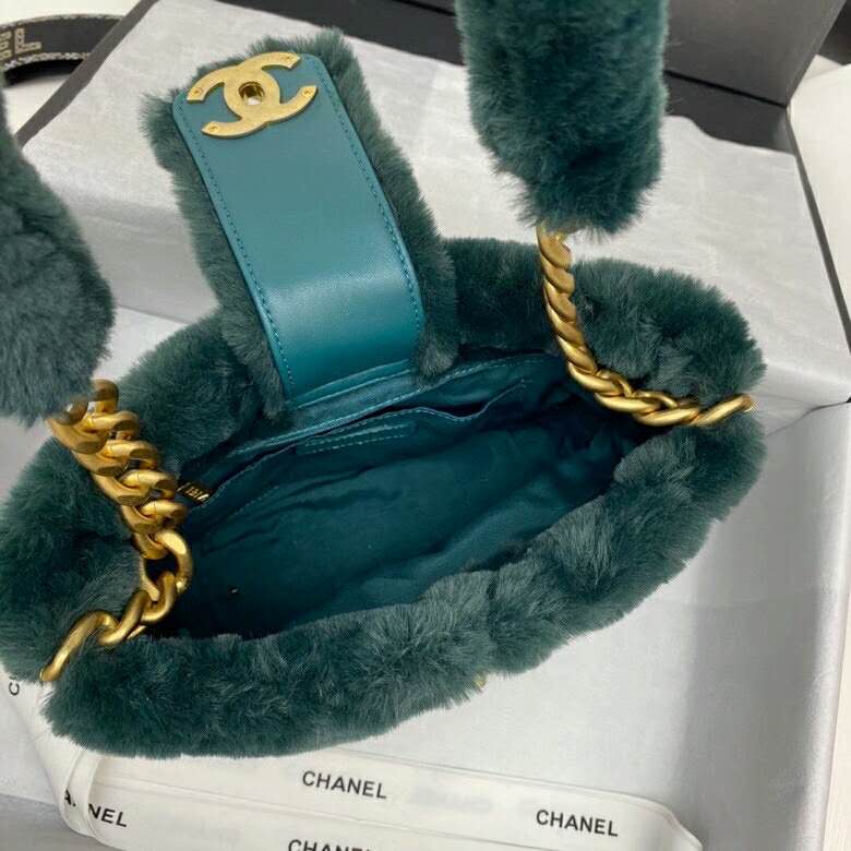 2020 Chanel bucket bag