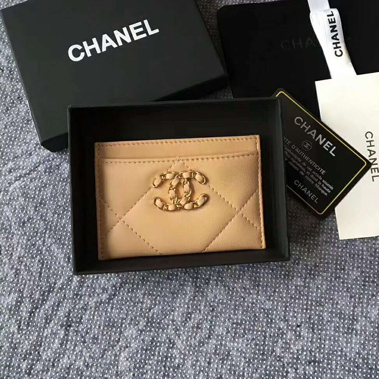 2020 Chanel card holder