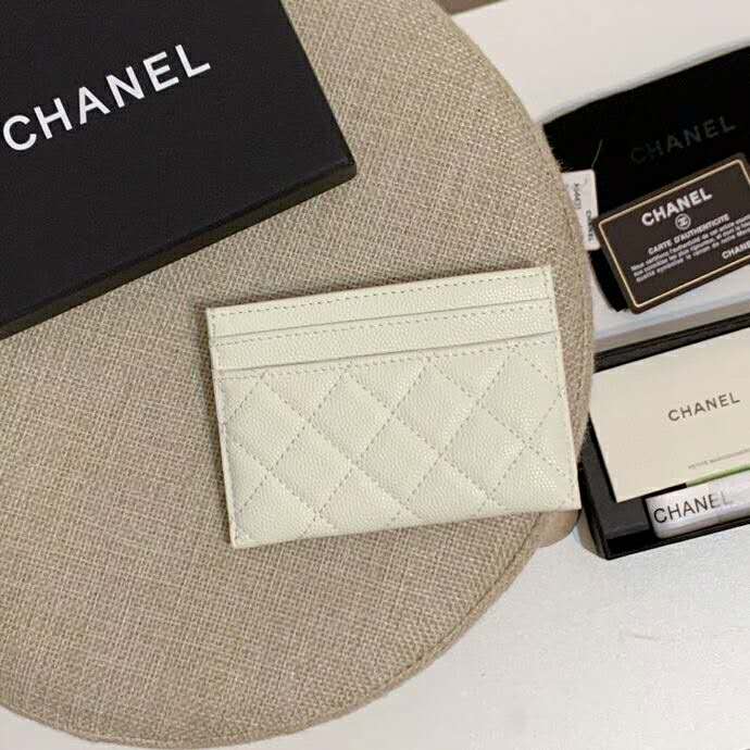 2020 Chanel card holder