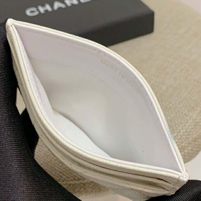 2020 Chanel card holder