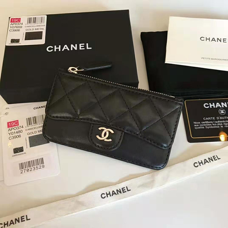 2020 Chanel classic card holder