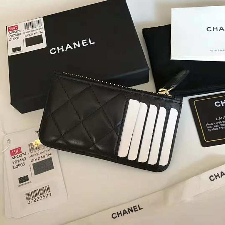 2020 Chanel classic card holder