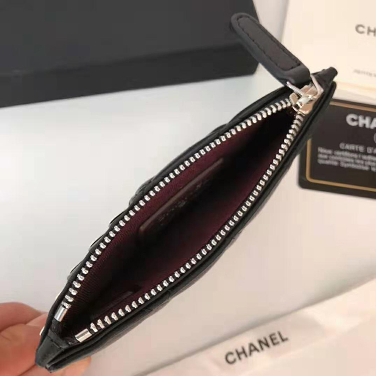 2020 Chanel classic card holder