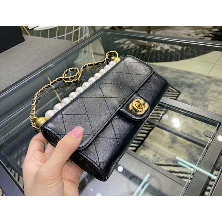 2020 Chanel clutch with chain