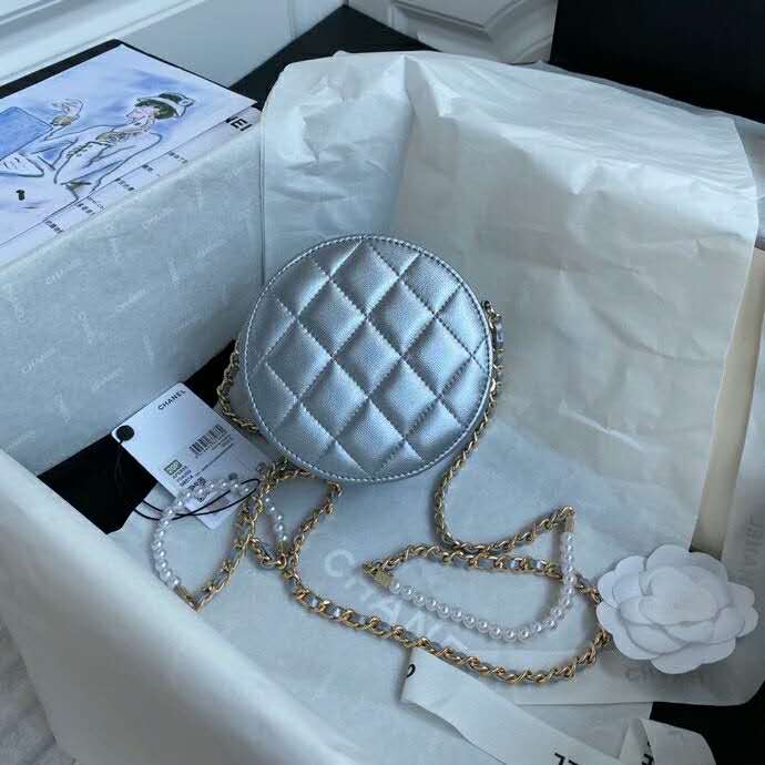 2020 Chanel clutch with chain