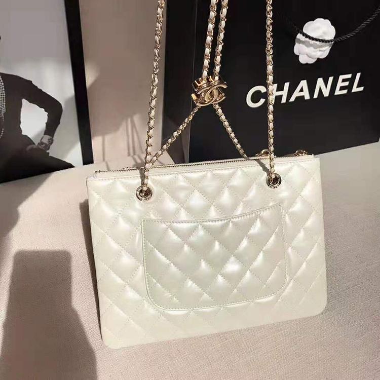 2020 Chanel clutch with chain