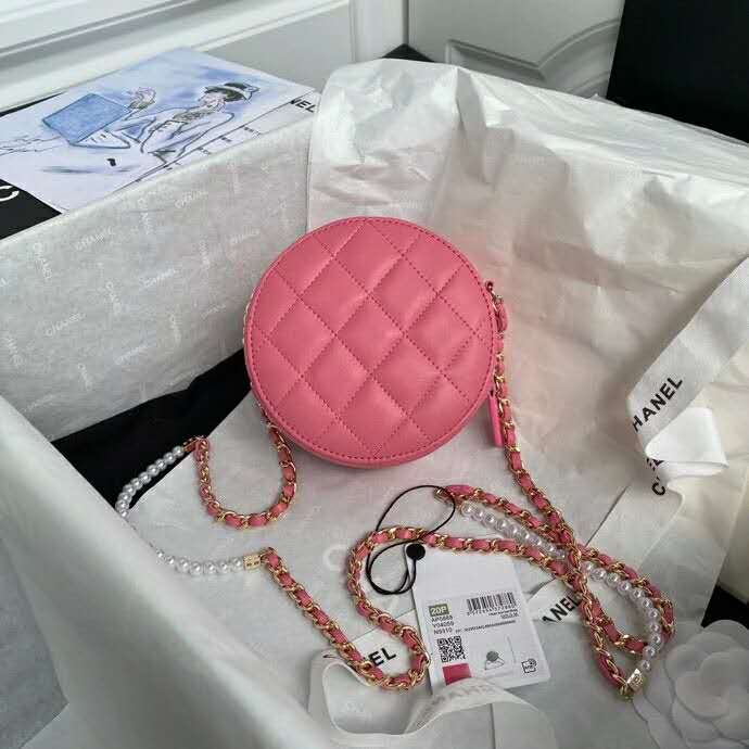 2020 Chanel clutch with chain