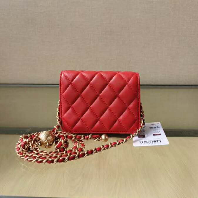 2020 Chanel clutch with chain