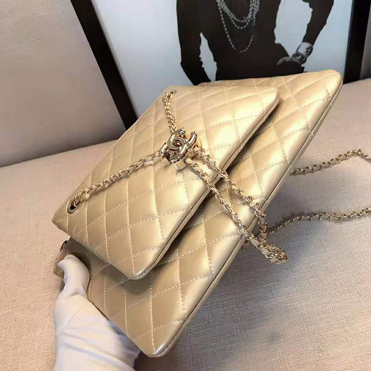 2020 Chanel clutch with chain