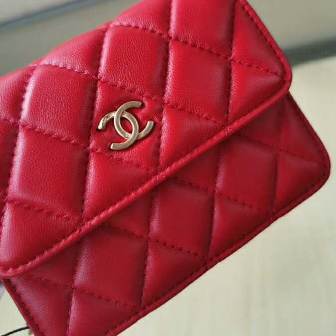 2020 Chanel clutch with chain