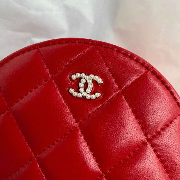 2020 Chanel clutch with chain