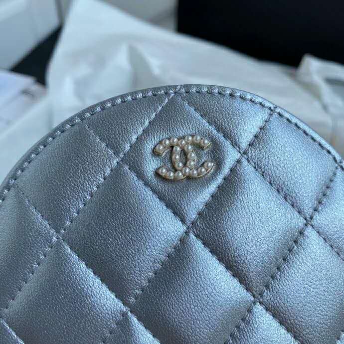 2020 Chanel clutch with chain