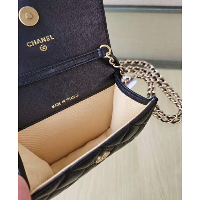 2020 Chanel clutch with chain