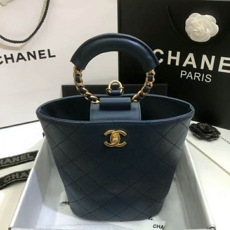 2020 Chanel drawstring bag