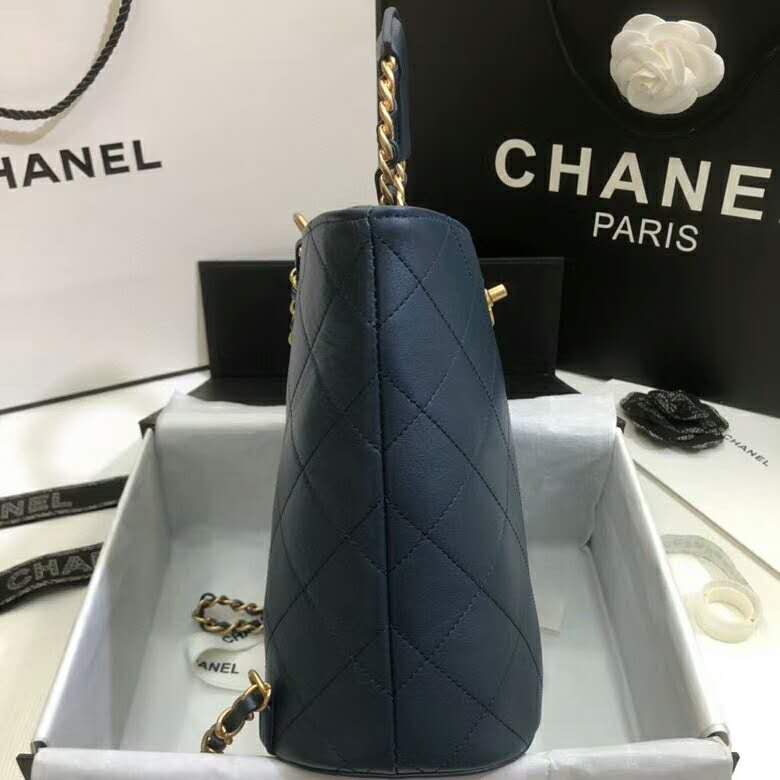 2020 Chanel drawstring bag