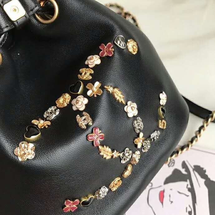 2020 Chanel drawstring bag