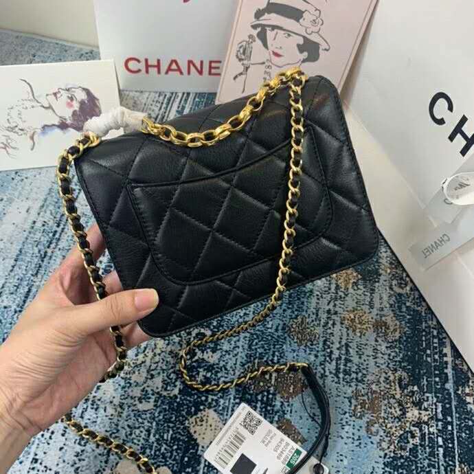 2020 Chanel flap bag