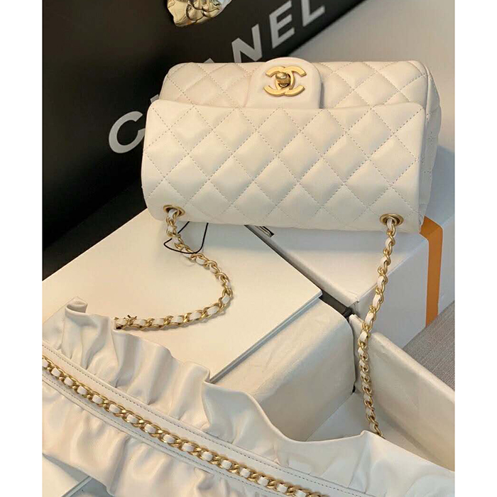 2020 Chanel flap bag