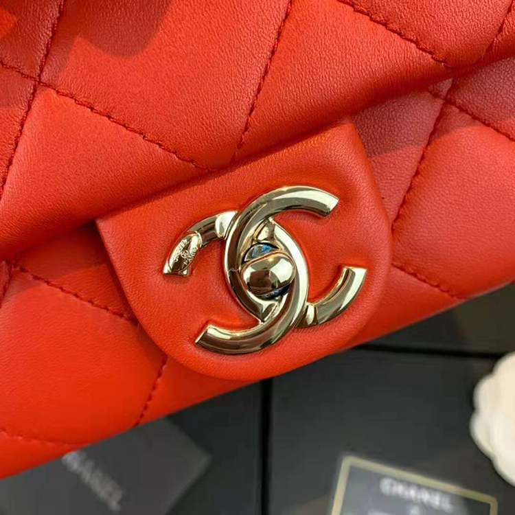 2020 Chanel flap bag