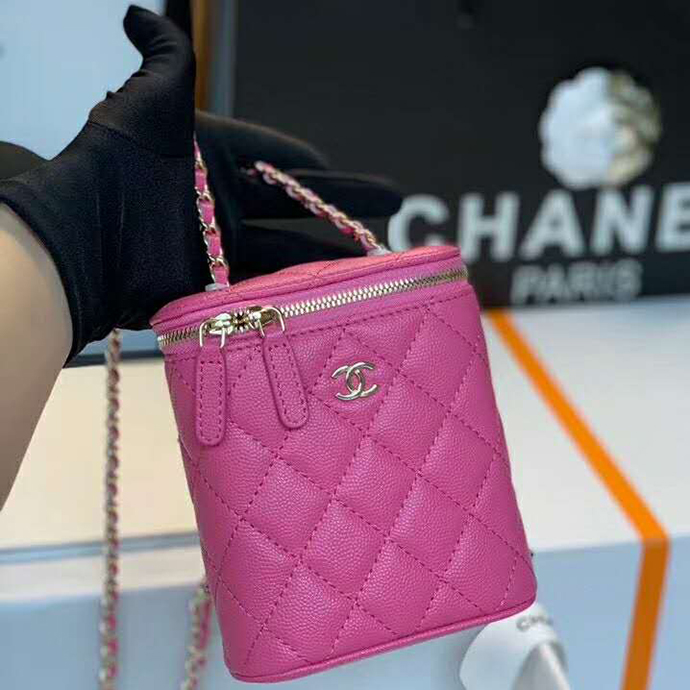 2020 Chanel mini vanity with classic chain