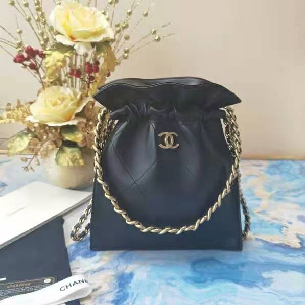 2020 Chanel shopping bag