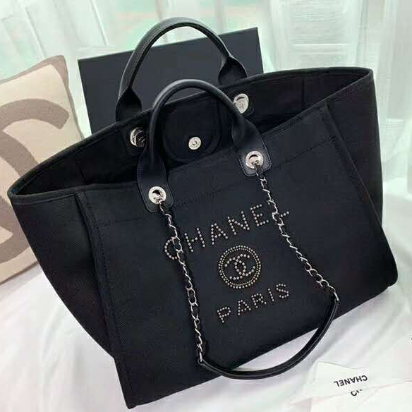 2020 Chanel shopping bag