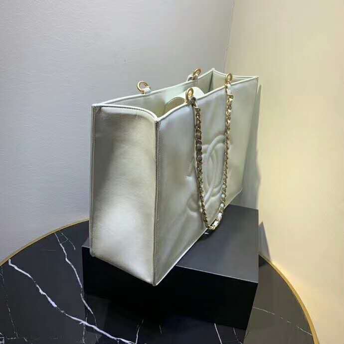 2020 Chanel shopping bag