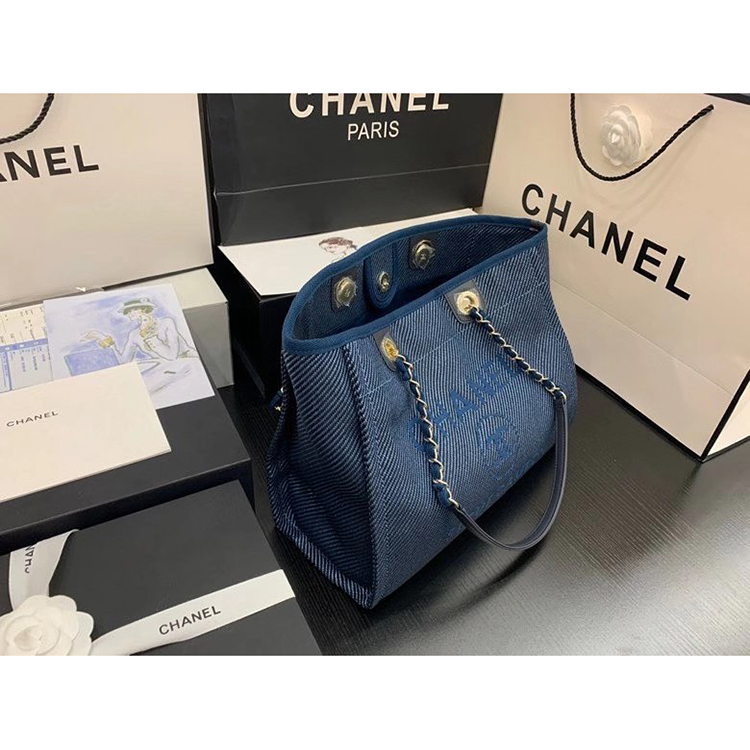 2020 Chanel shopping bag