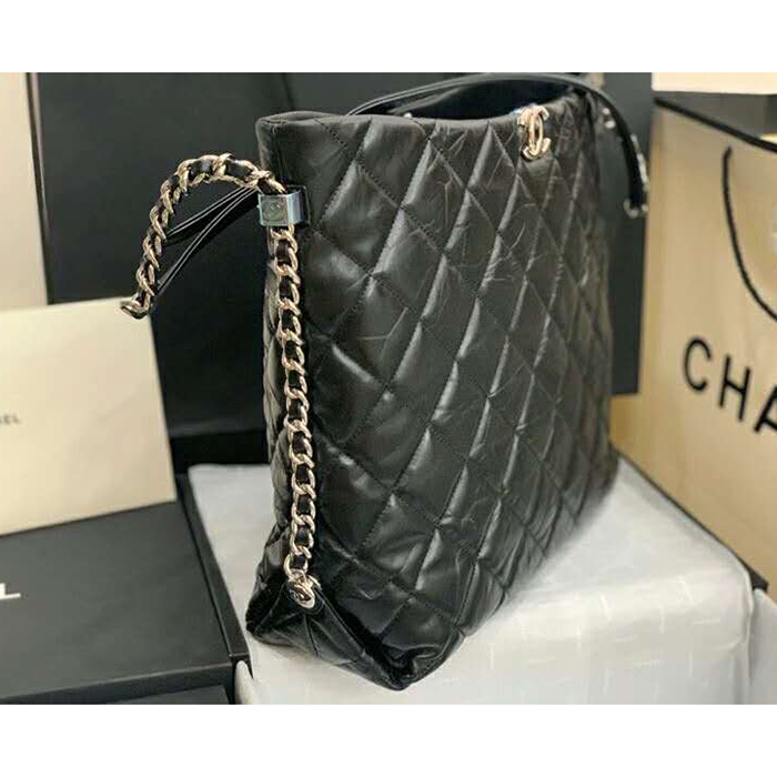 2020 Chanel shopping bag