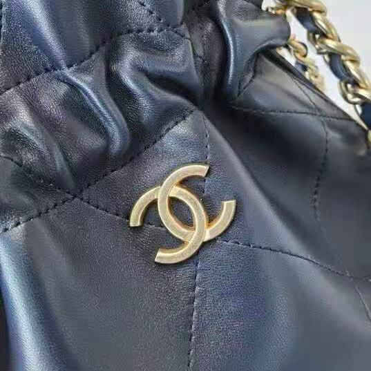 2020 Chanel shopping bag