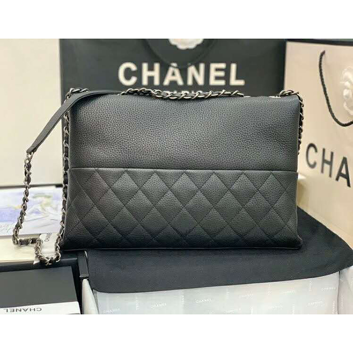 2020 Chanel shoulder Bag