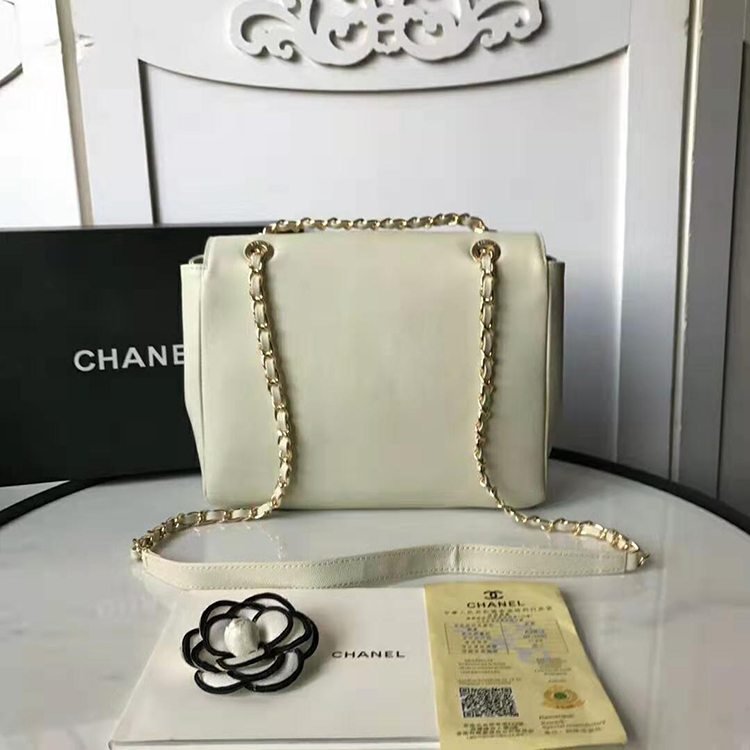 2020 Chanel shoulder bag