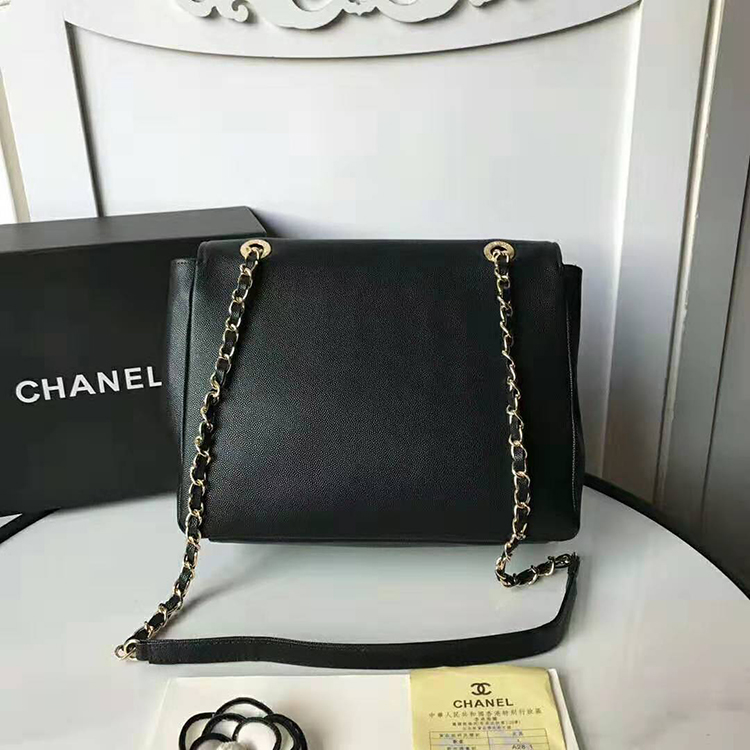 2020 Chanel shoulder bag