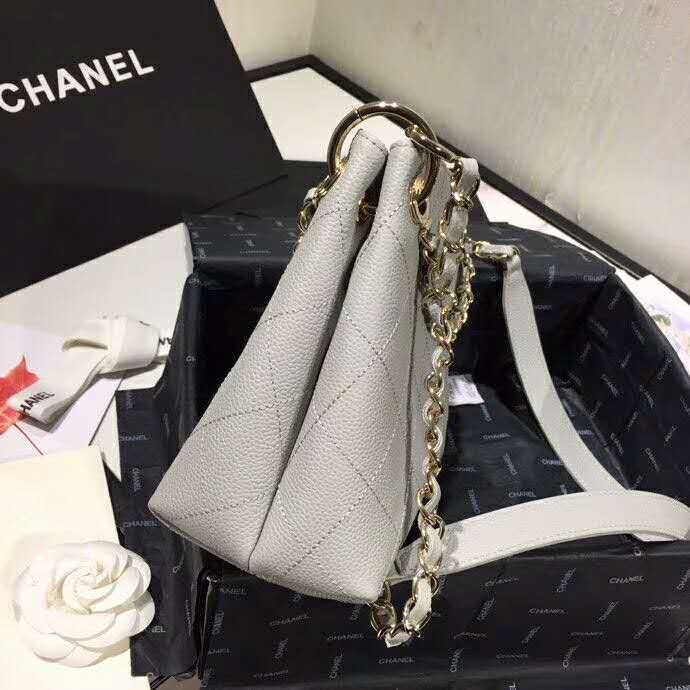 2020 Chanel shoulder bag