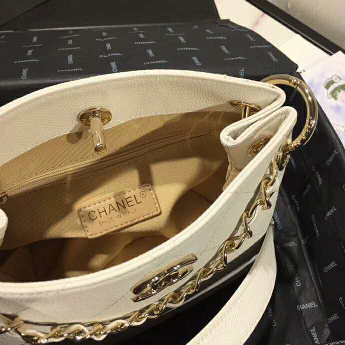 2020 Chanel shoulder bag