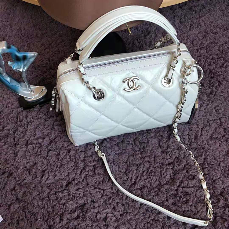 2020 Chanel small bowling bag