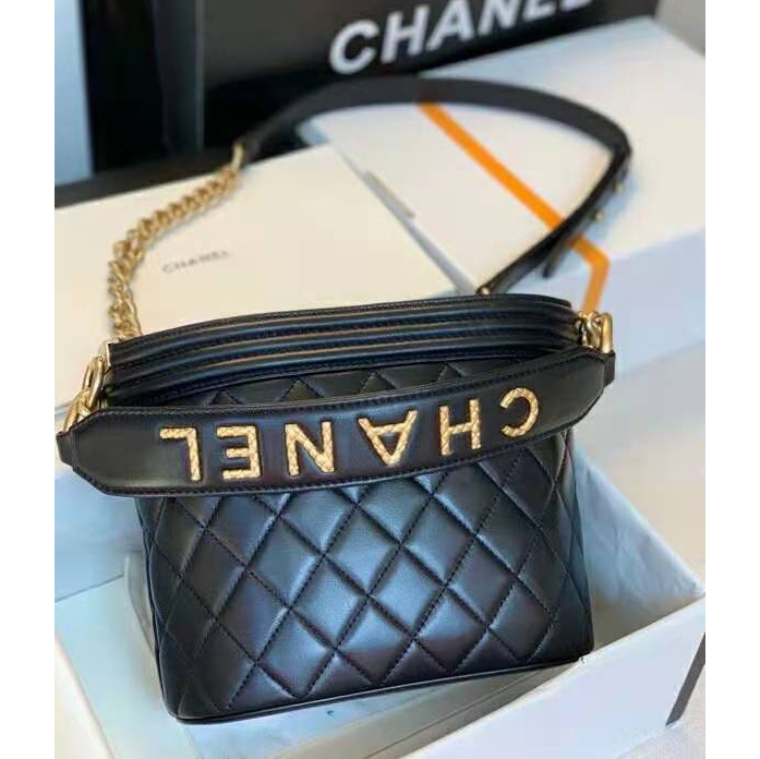 2020 Chanel small bucket bag