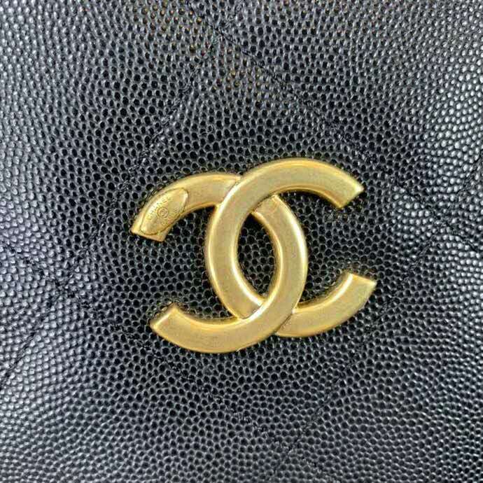 2020 Chanel small diamond bag