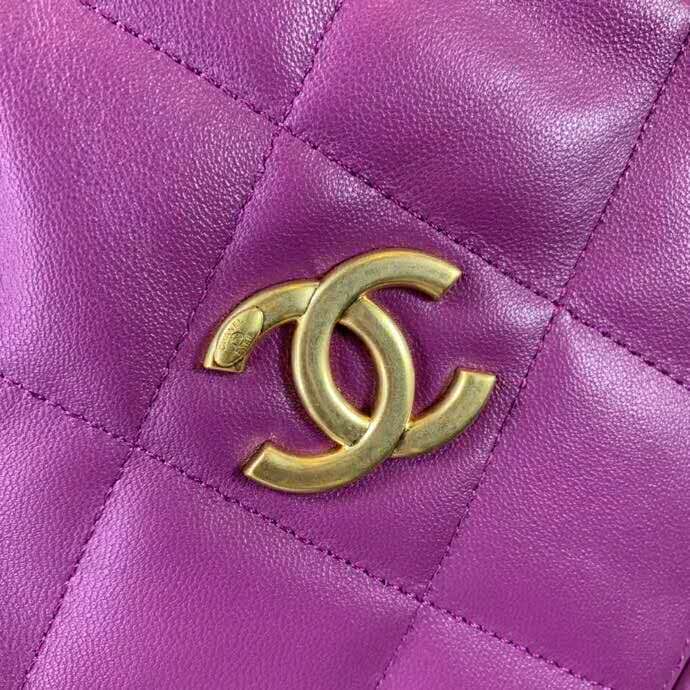 2020 Chanel small diamond bag