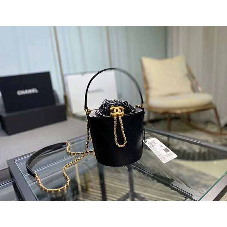 2020 Chanel small drawstring bag