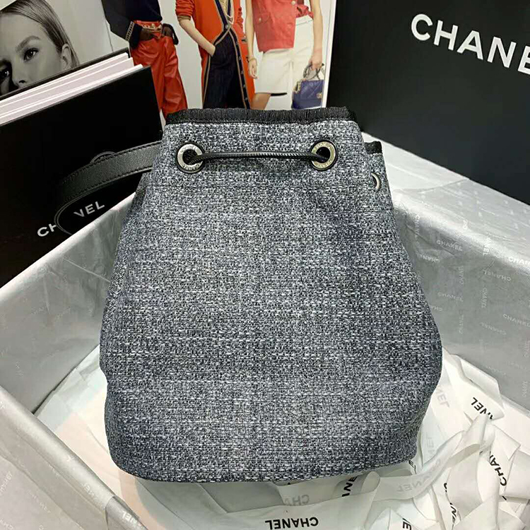 2020 Chanel small drawstring bag