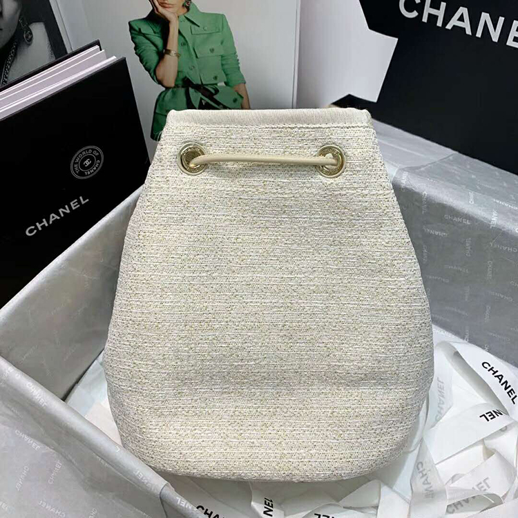 2020 Chanel small drawstring bag